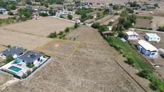ÜZÜMLÜ OVASINDA 384 M2 SATILIK TARLA HİSSELİ