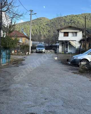 NİF’DE EN MERKEZİ EN UYGUN ARSASI 151M Müstakil tek tapudur
