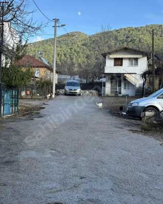 NİF’DE EN MERKEZİ EN UYGUN ARSASI 151M Müstakil tek tapudur