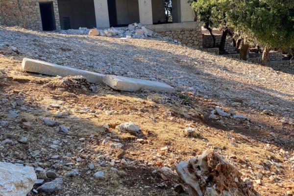 FETHİYE SEYDİKEMER KABAAĞAÇ KÖYÜ ÖLÜDENİZ YAMACINDA MUHTEŞEM MANZARALI TARLA